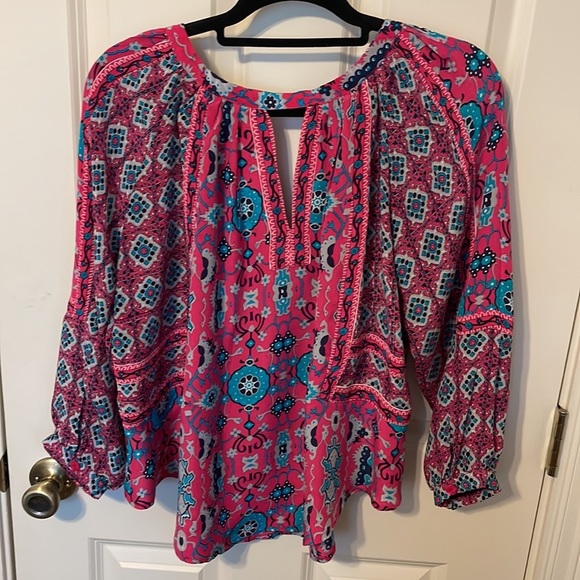 Tolani Tops - Tolani XSmall 100 percent silk blouse
